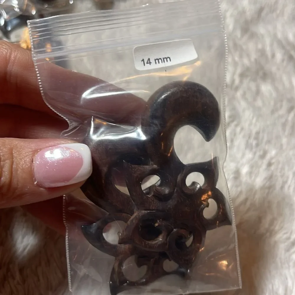 Wooden star flower gauge hanger multiple sizes available new